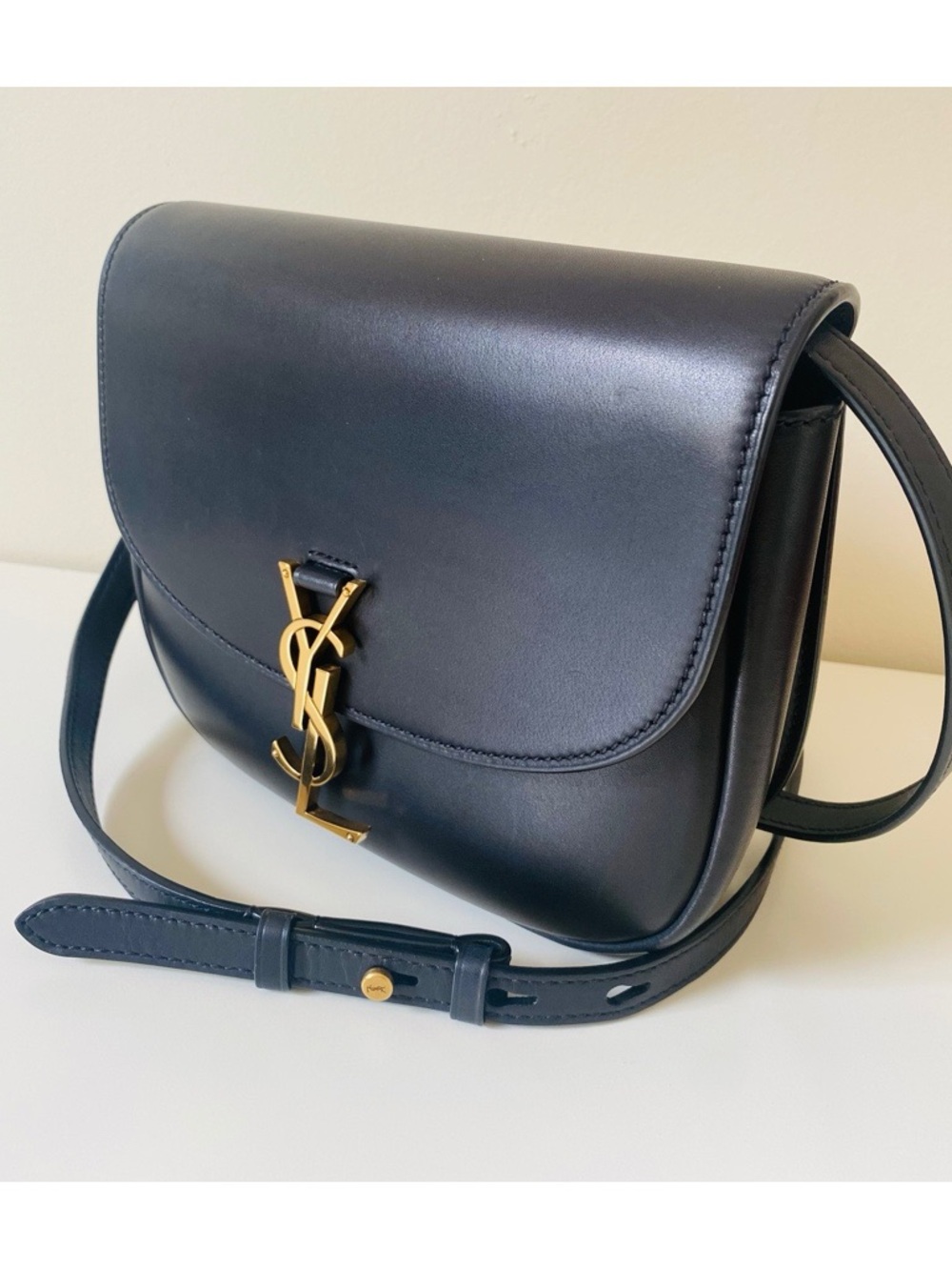 Saint Laurent Black Leather Crossbody with Gold YSL Logo - Picture 5 of 14